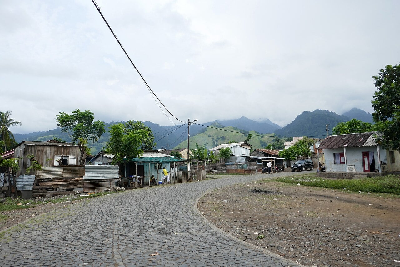 S&atilde;o Tom&eacute; Lemb&aacute; Bridge Runs 1 Year Late Over Soil Tests
